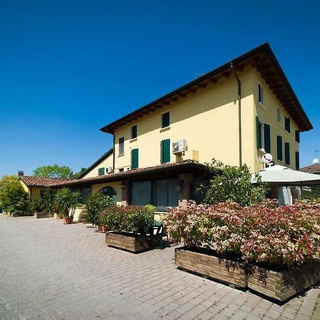 Rifugio San Lorenzo Bed & Breakfast Porto Mantovano Luaran gambar