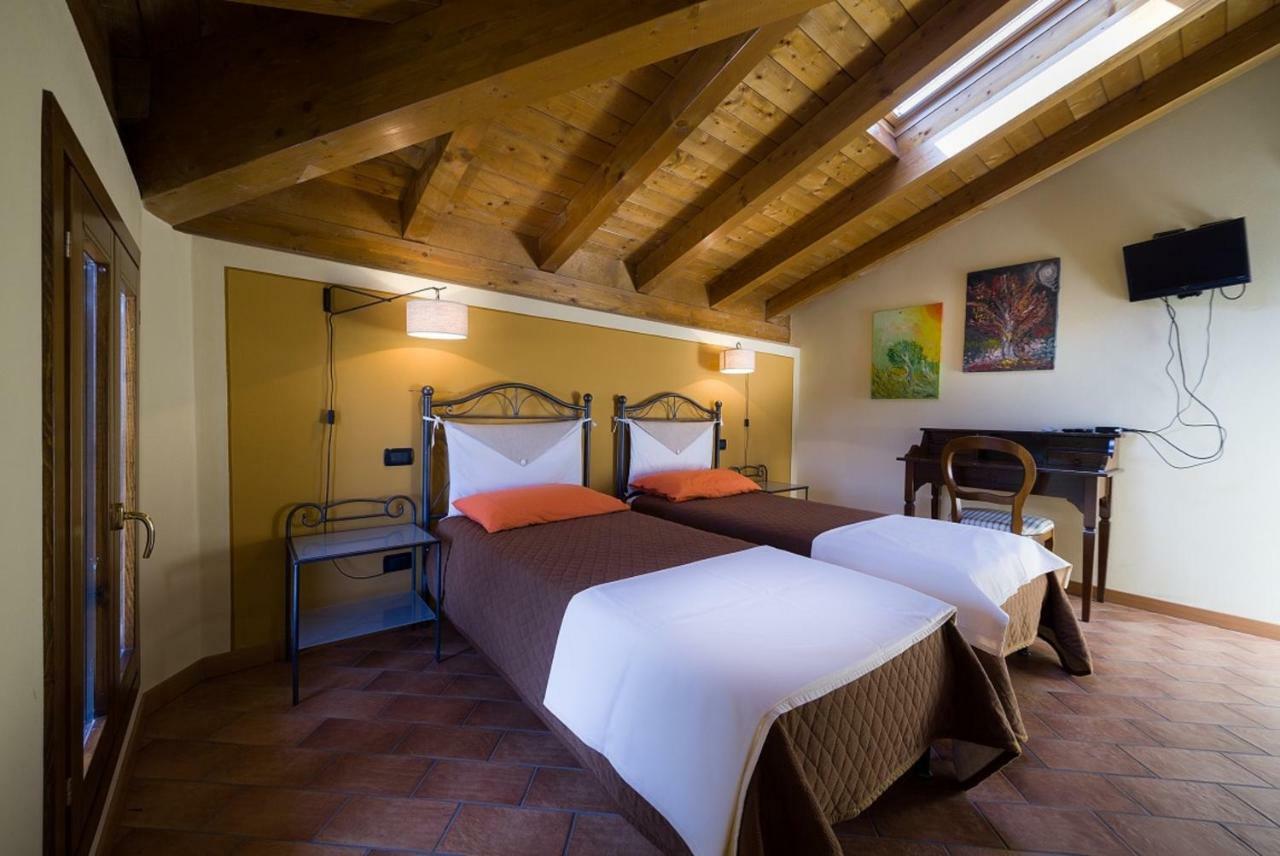 Rifugio San Lorenzo Bed & Breakfast Porto Mantovano Luaran gambar