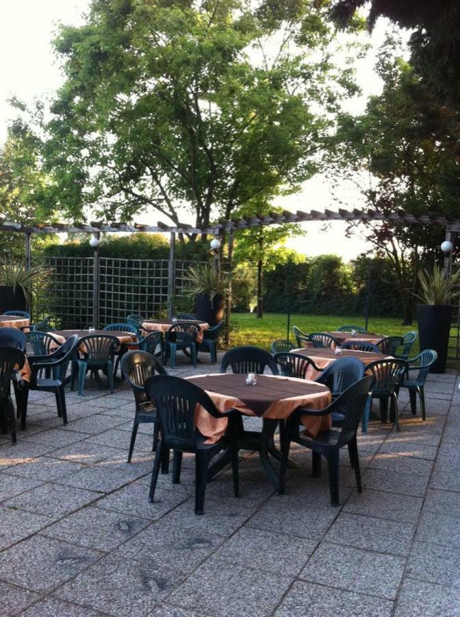 Rifugio San Lorenzo Bed & Breakfast Porto Mantovano Luaran gambar